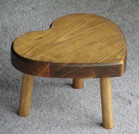 http://www.runnerduck.com/images/heart-chair.jpg