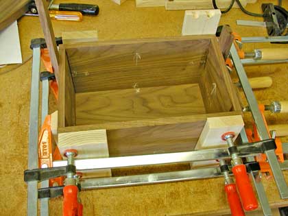 Glue Bottom